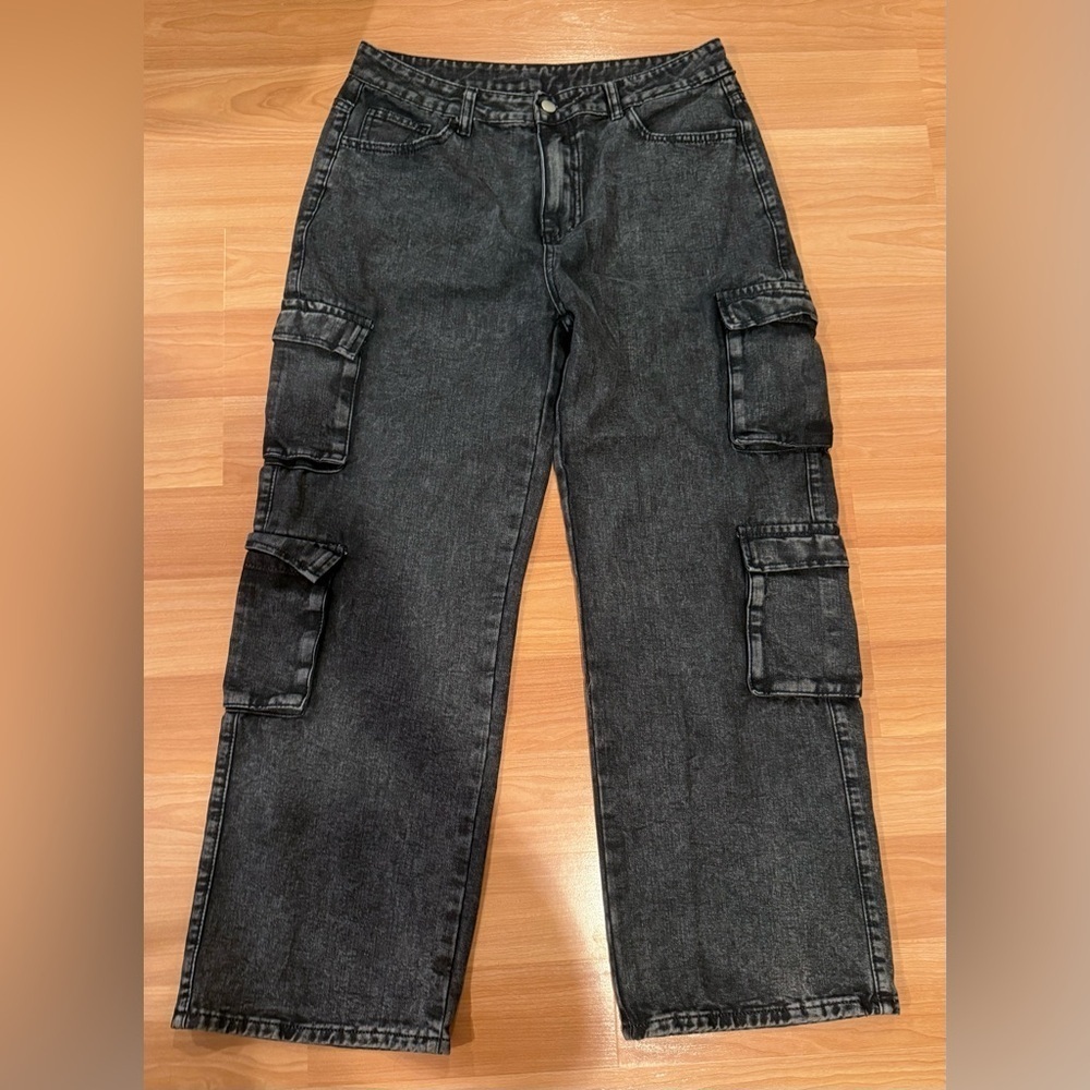 Black Acid Wash Women’s Wide Leg XL Cargo Denim Jeans High Rise Measure 33x29.5”